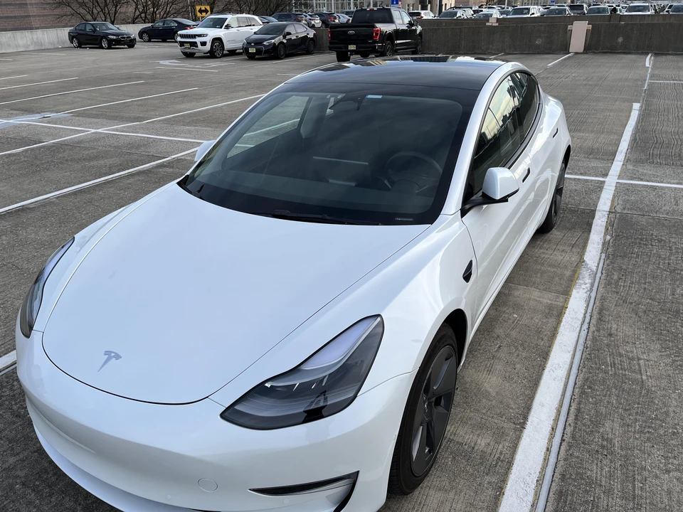 2022 Tesla Model 3 - Image 7 of 31