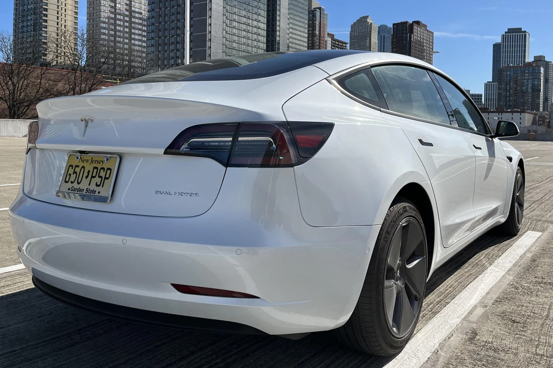 2022 Tesla Model 3 - Image 13 of 31