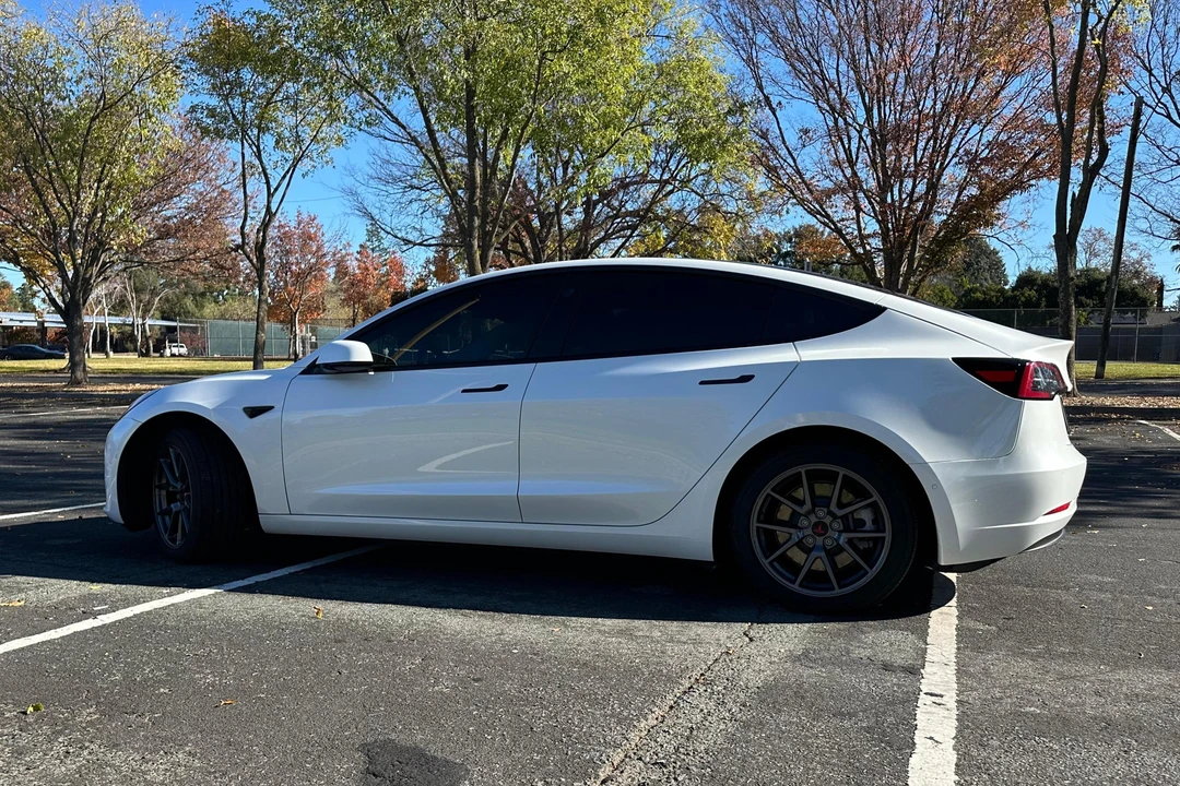 2022 Tesla Model 3 - Image 18 of 31