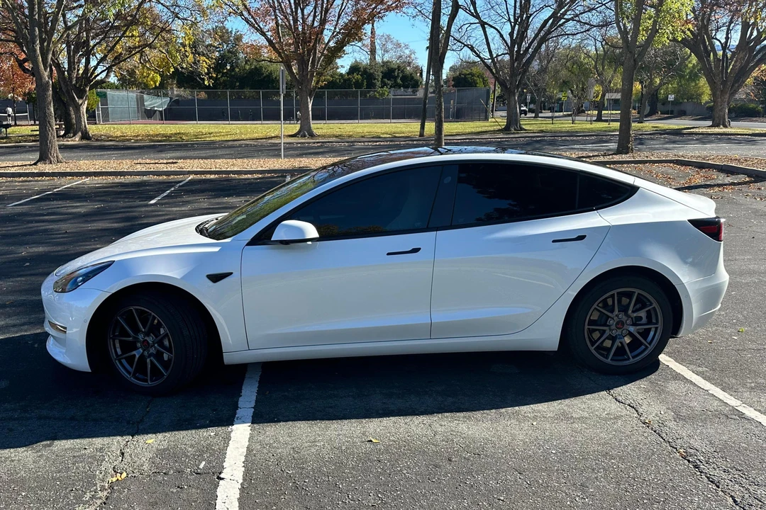 2022 Tesla Model 3 - Image 15 of 31