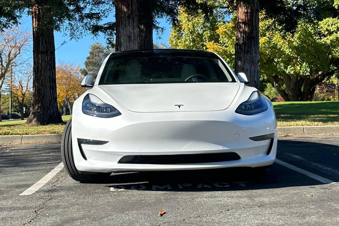 2022 Tesla Model 3 - Image 7 of 31