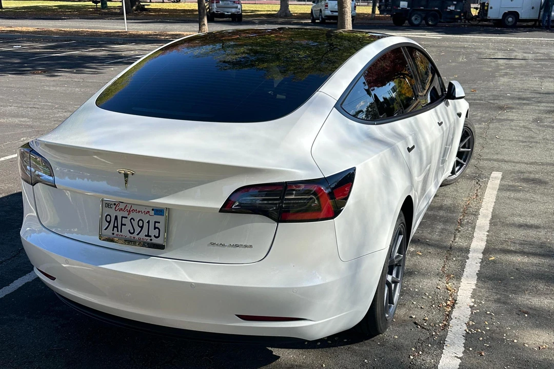 2022 Tesla Model 3 - Image 28 of 31
