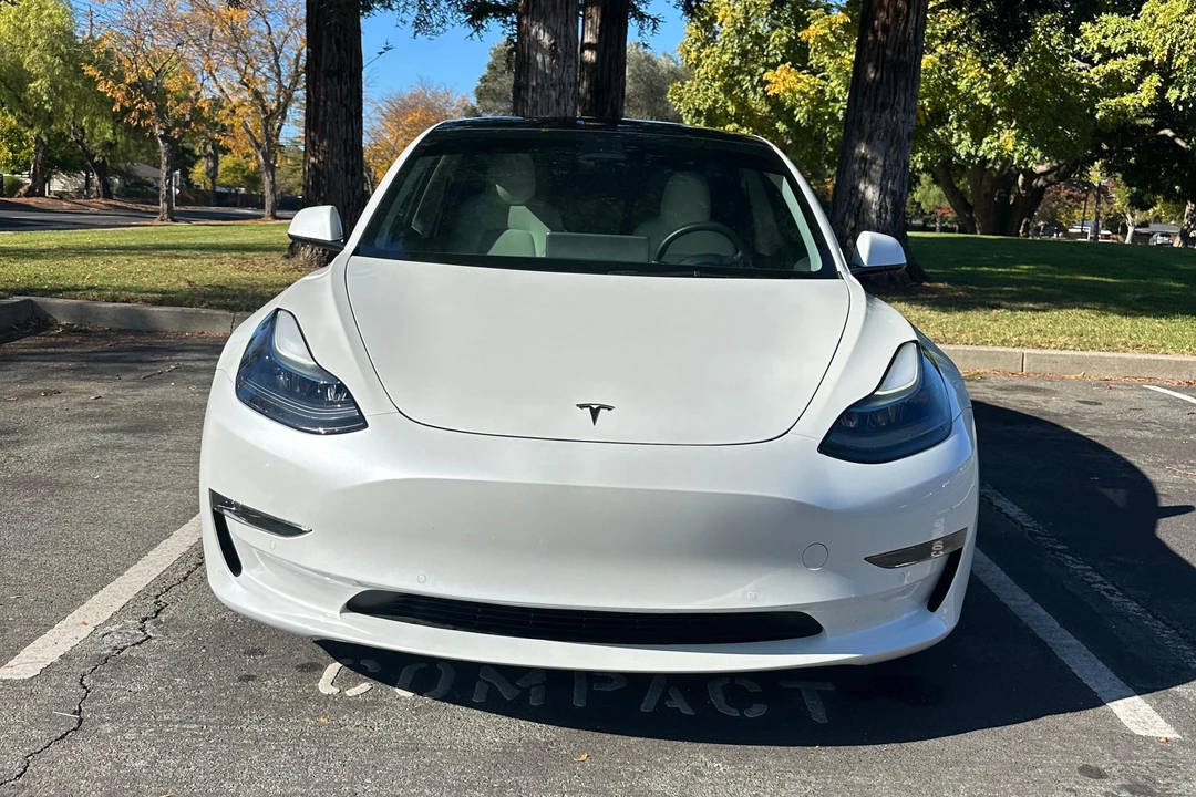 2022 Tesla Model 3 - Image 8 of 31