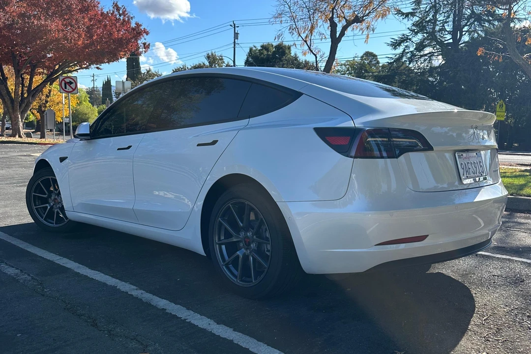 2022 Tesla Model 3 - Image 21 of 31