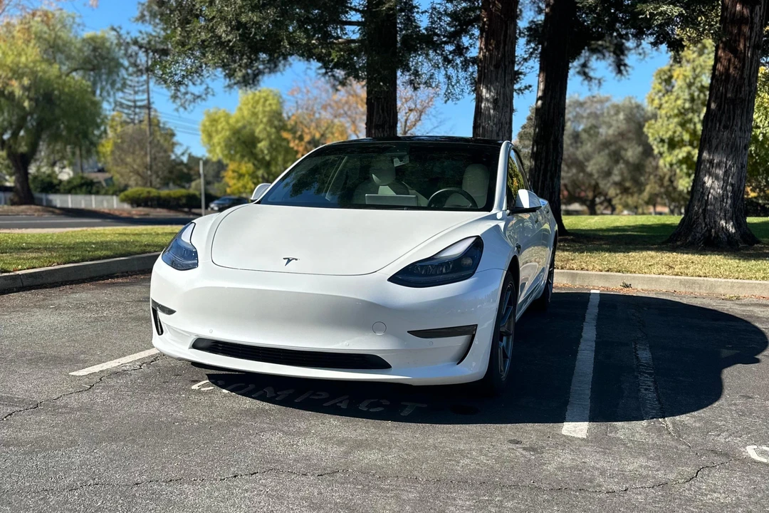 2022 Tesla Model 3 - Image 11 of 31