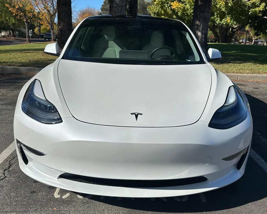 2022 Tesla Model 3 - Image 9 of 31