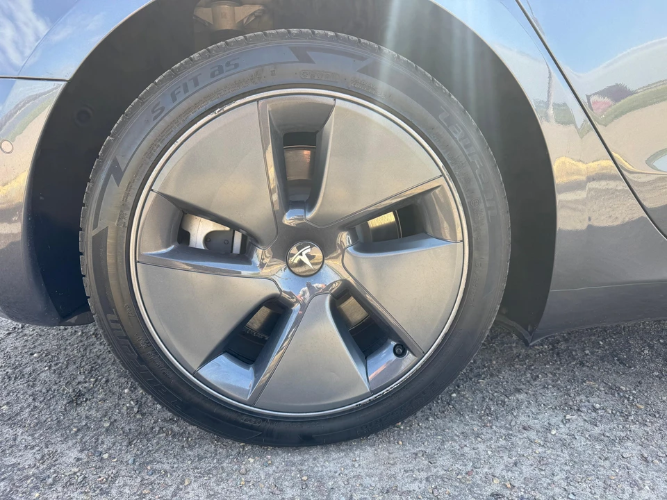 2022 Tesla Model 3 - Image 26 of 31