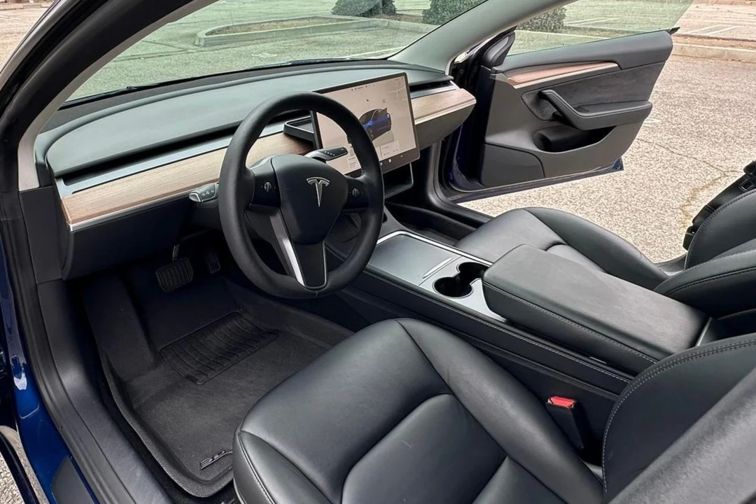 2022 Tesla Model 3 - Image 21 of 31