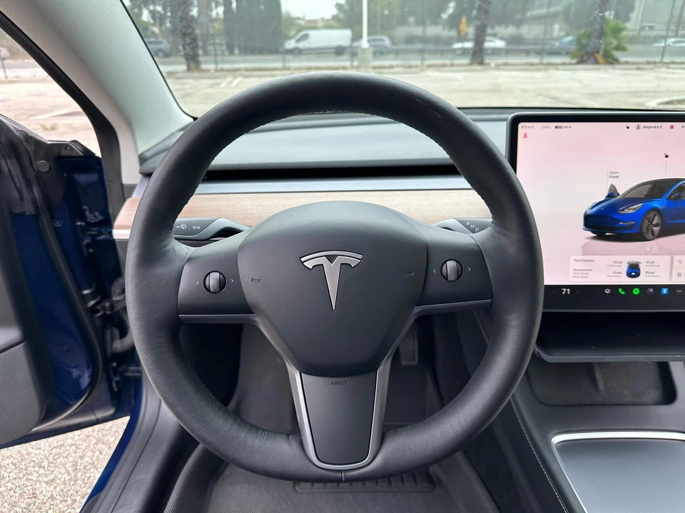 2022 Tesla Model 3 - Image 27 of 31