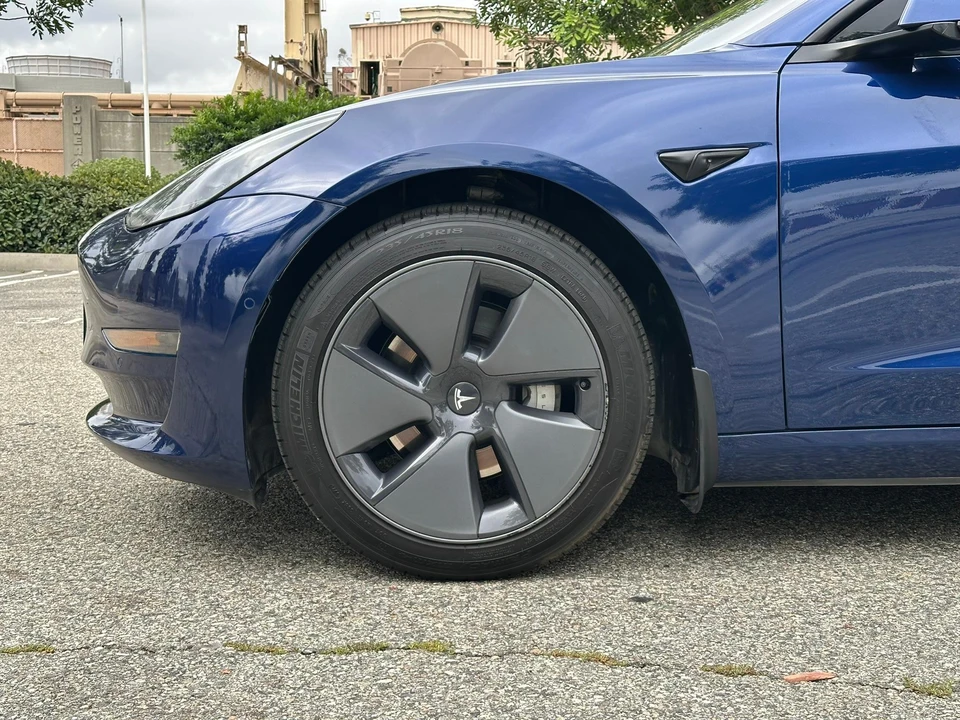 2022 Tesla Model 3 - Image 17 of 31