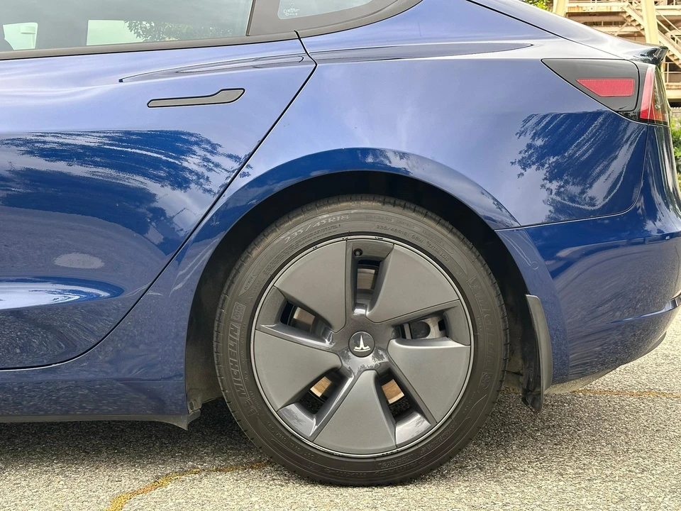 2022 Tesla Model 3 - Image 18 of 31