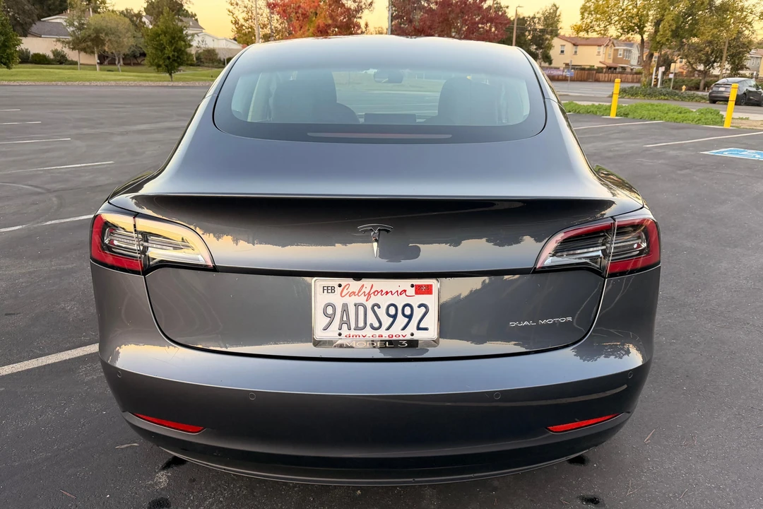 2022 Tesla Model 3 - Image 5 of 31