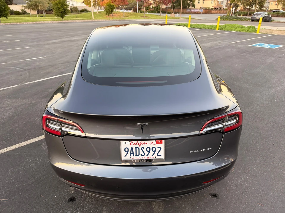 2022 Tesla Model 3 - Image 12 of 31