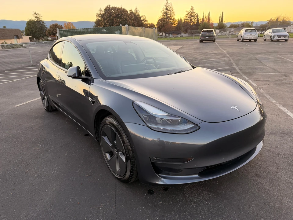 2022 Tesla Model 3 - Image 20 of 31