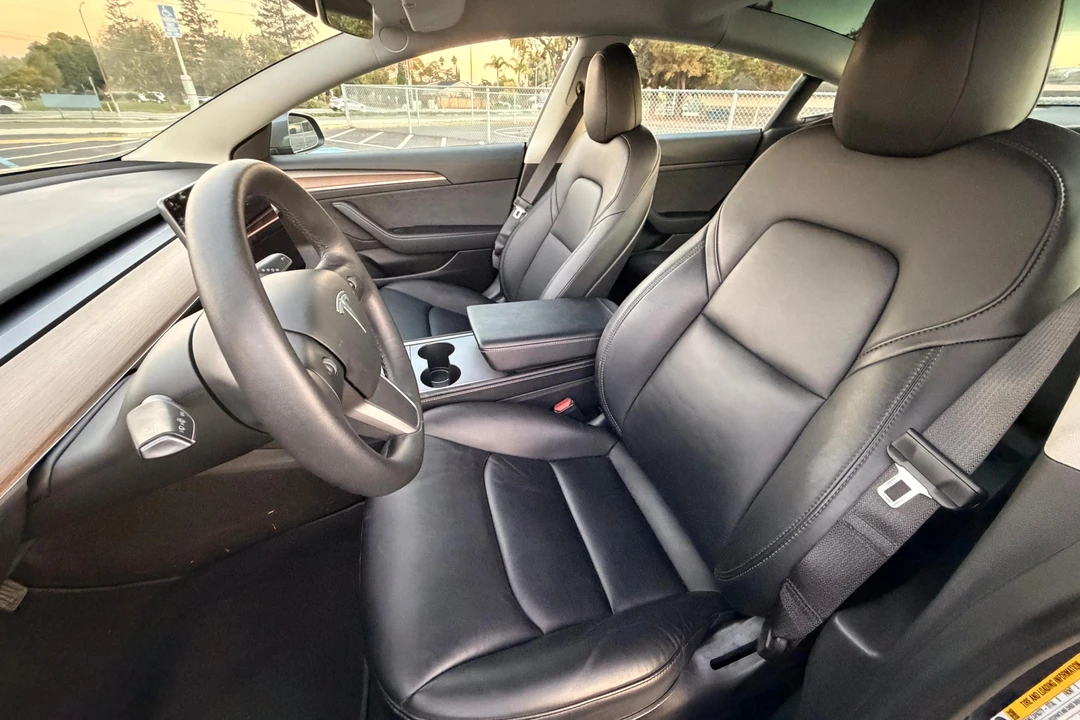 2022 Tesla Model 3 - Image 29 of 31