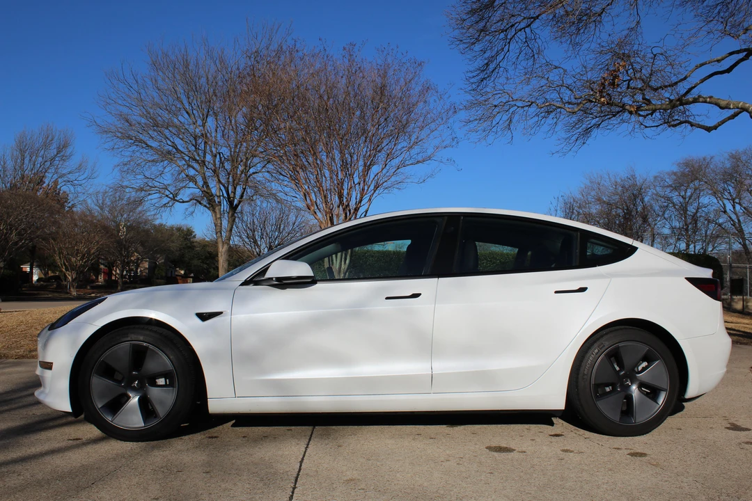 2022 Tesla Model 3 - Image 6 of 31