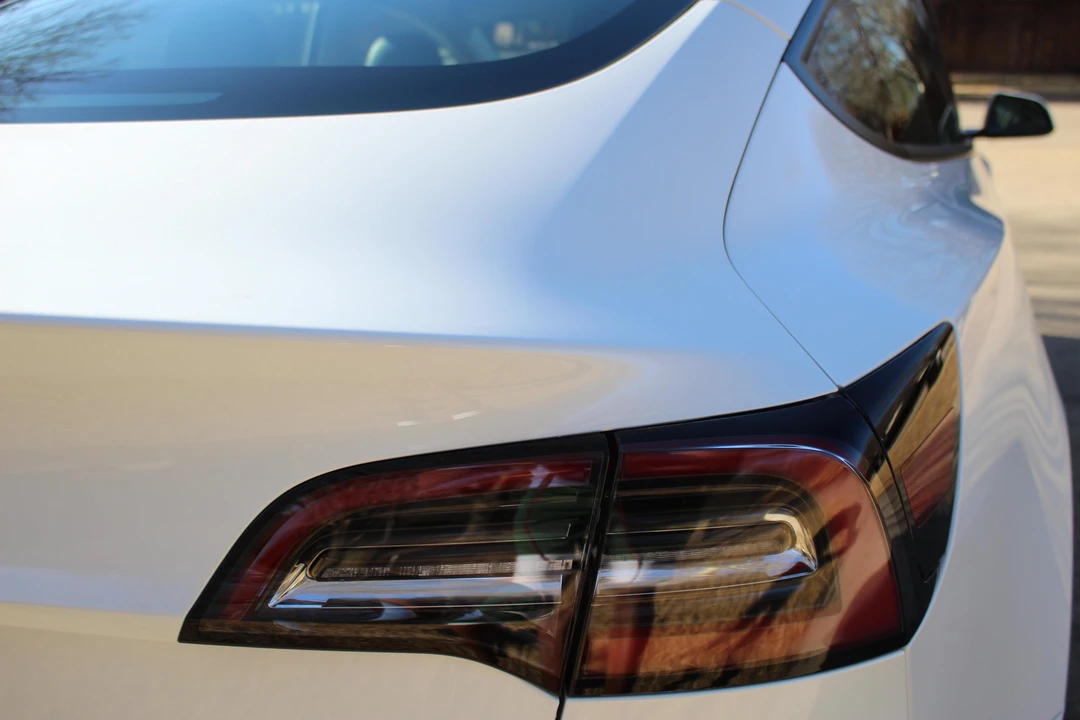 2022 Tesla Model 3 - Image 23 of 31