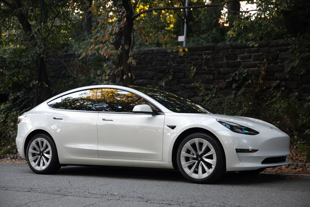 2022 Tesla Model 3 - Image 14 of 31