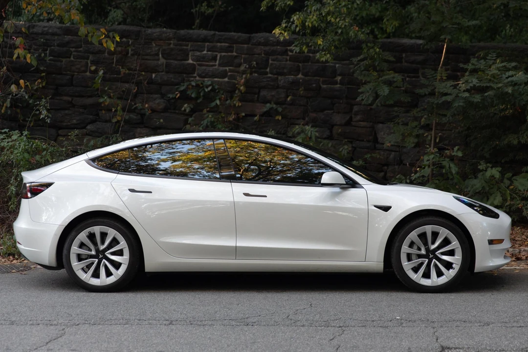 2022 Tesla Model 3 - Image 13 of 31