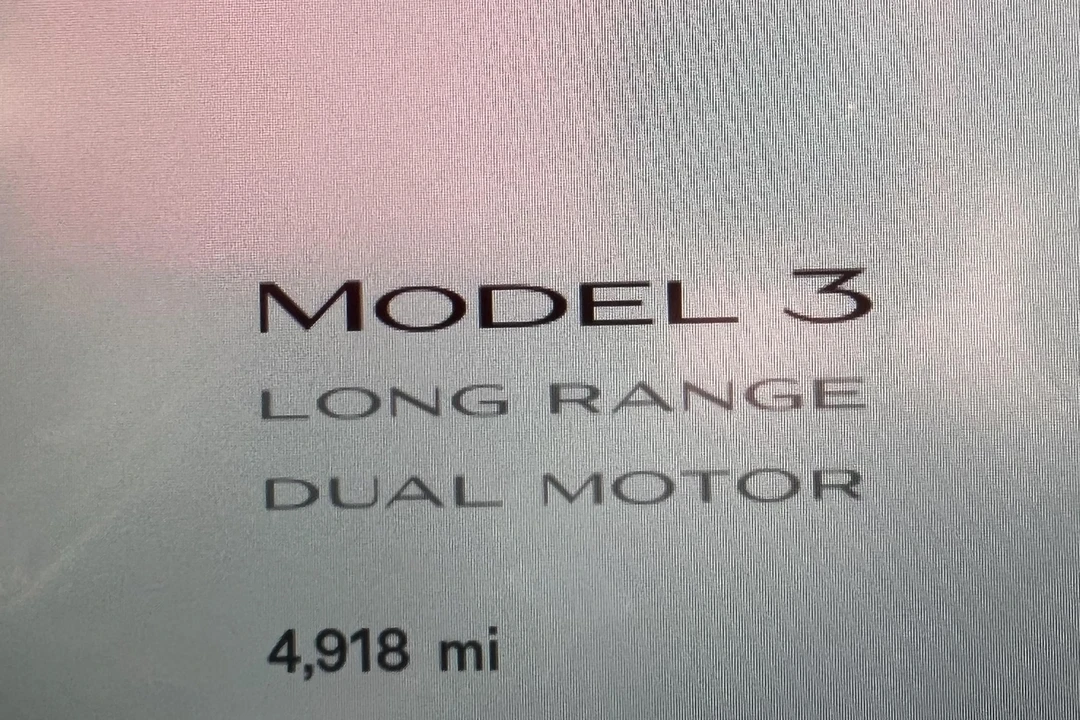 2022 Tesla Model 3 - Image 18 of 18