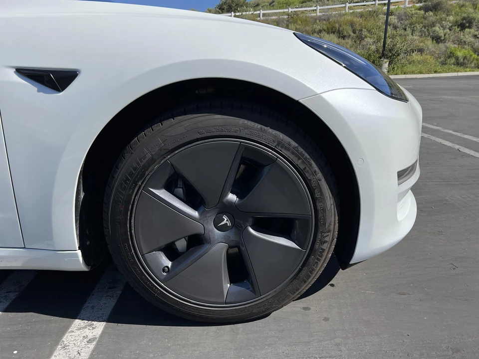 2022 Tesla Model 3 - Image 14 of 18