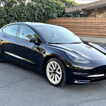 2022 Tesla Model 3 Long Range