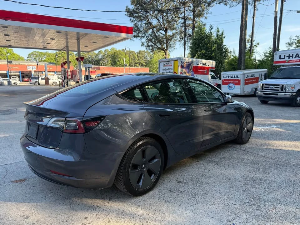 2022 Tesla Model 3 - Image 4 of 17