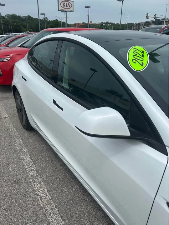 2022 Tesla Model 3 - Image 3 of 3