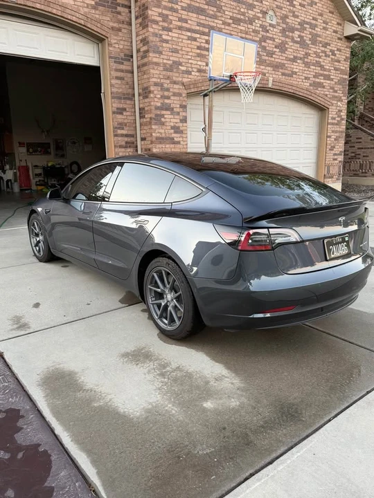2022 Tesla Model 3 - Image 3 of 18