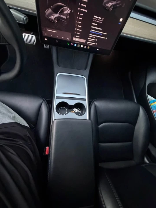 2022 Tesla Model 3 - Image 17 of 18