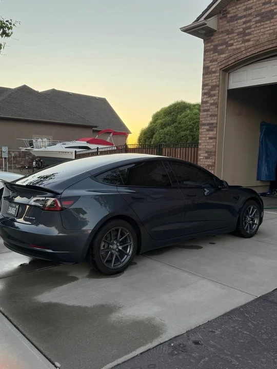 2022 Tesla Model 3 - Image 5 of 18