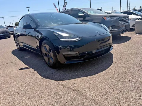 2022 Tesla Model 3 Long Range Sedan 4D