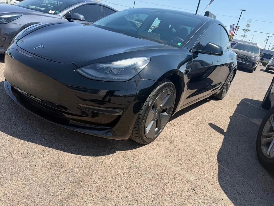 2022 Tesla Model 3 - Image 2 of 13