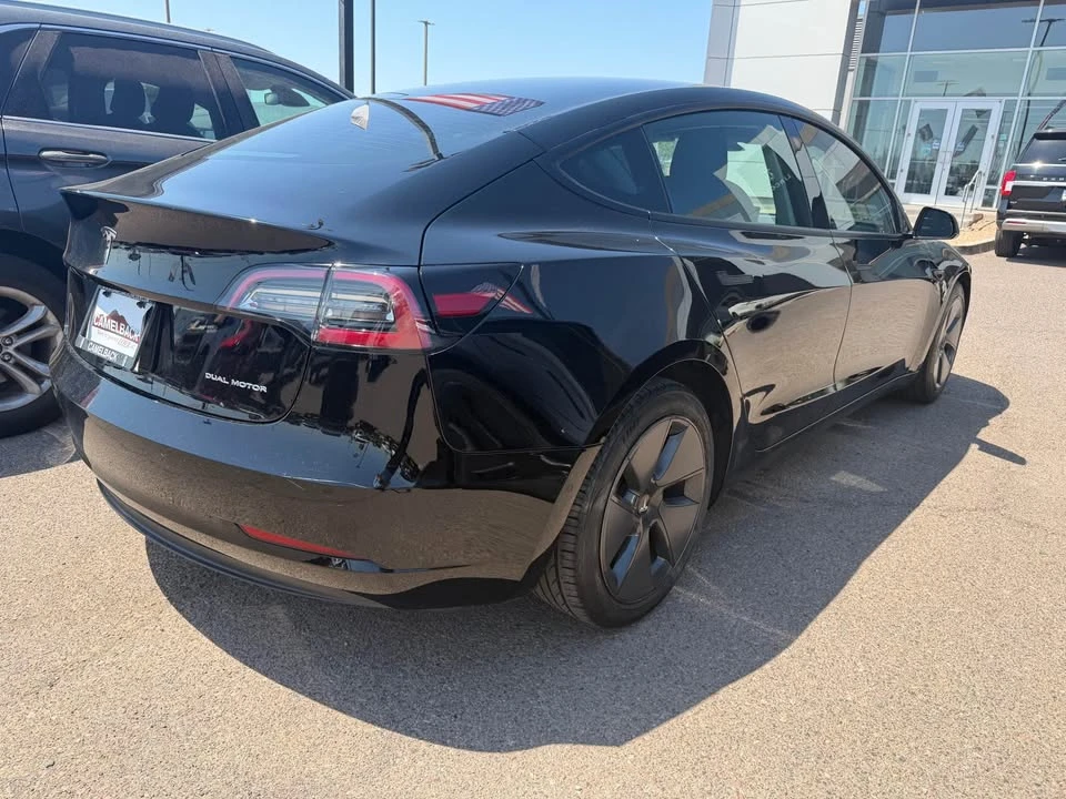 2022 Tesla Model 3 - Image 5 of 13