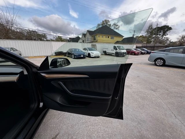2022 Tesla Model 3 - Image 18 of 21
