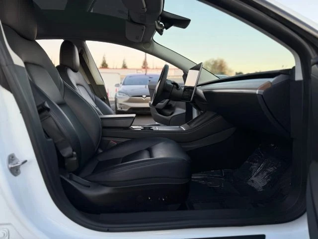 2022 Tesla Model 3 - Image 12 of 12