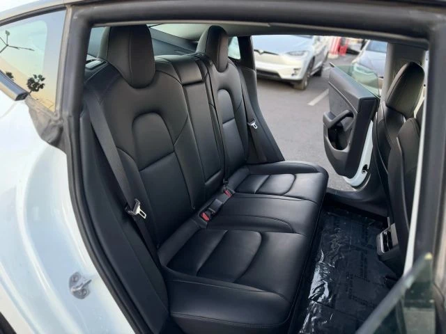 2022 Tesla Model 3 - Image 11 of 12