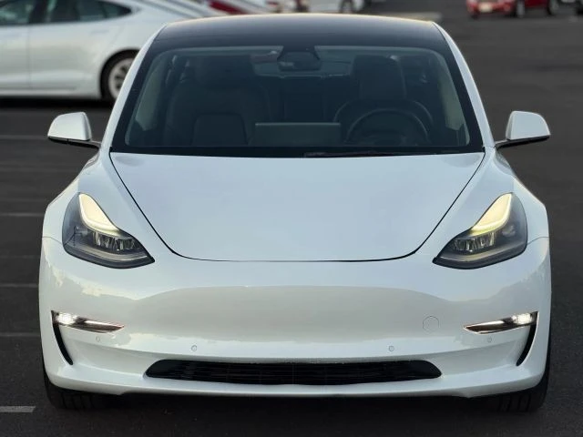 2022 Tesla Model 3 - Image 3 of 12