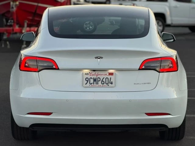 2022 Tesla Model 3 - Image 7 of 12
