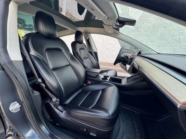 2022 Tesla Model 3 - Image 9 of 21