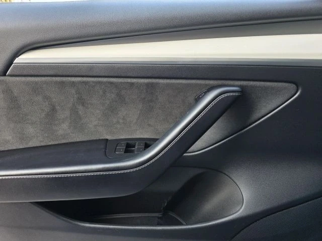 2022 Tesla Model 3 - Image 18 of 21