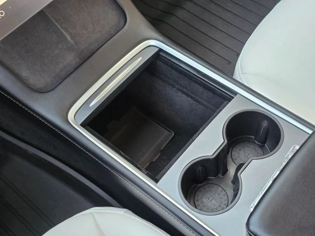 2022 Tesla Model 3 - Image 17 of 21