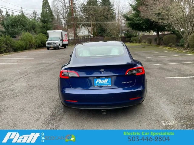 2022 Tesla Model 3 - Image 9 of 12