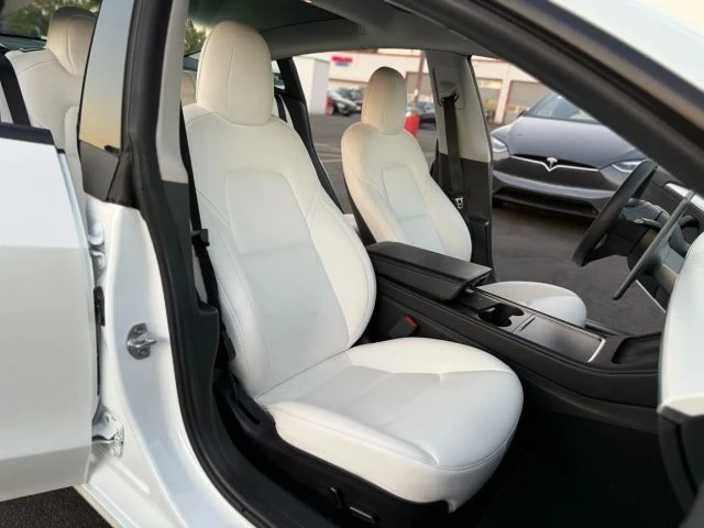 2022 Tesla Model 3 - Image 10 of 21