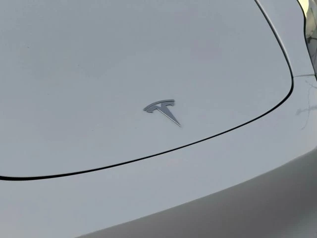 2022 Tesla Model 3 - Image 4 of 21