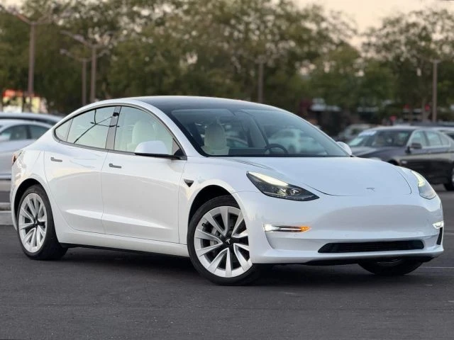 2022 Tesla Model 3 - Image 3 of 21