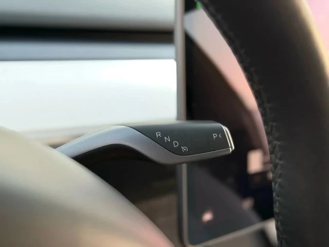2022 Tesla Model 3 - Image 17 of 21