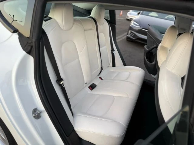 2022 Tesla Model 3 - Image 11 of 21