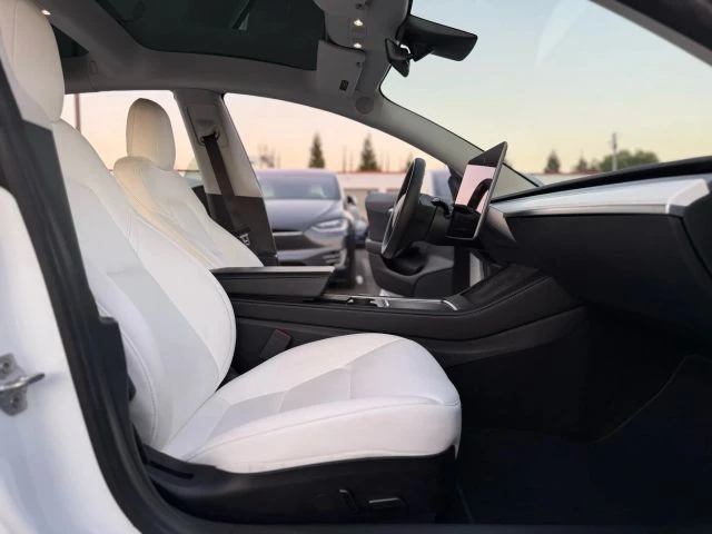 2022 Tesla Model 3 - Image 12 of 21
