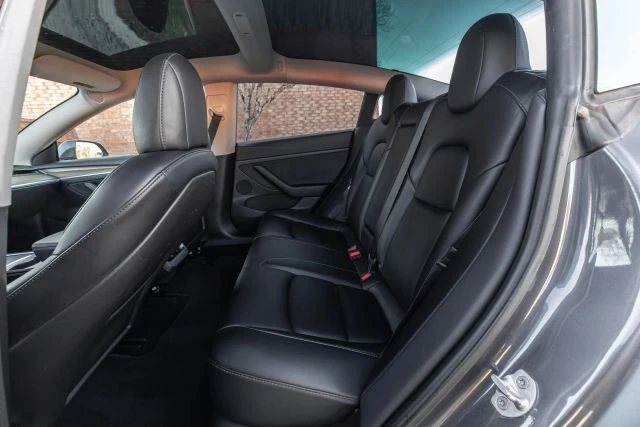 2022 Tesla Model 3 - Image 15 of 19